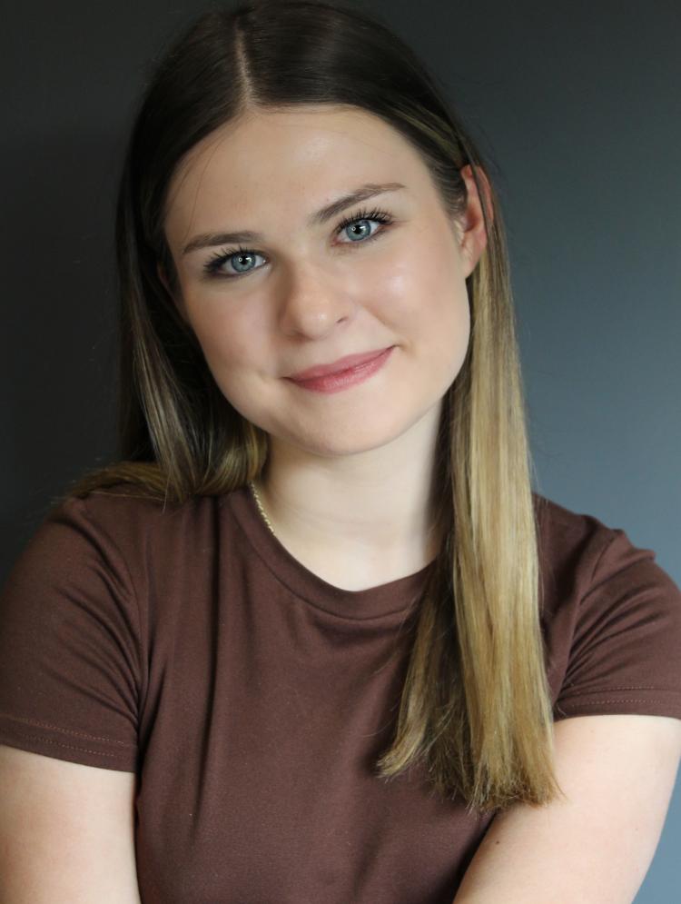 Photo of Emma Currier
