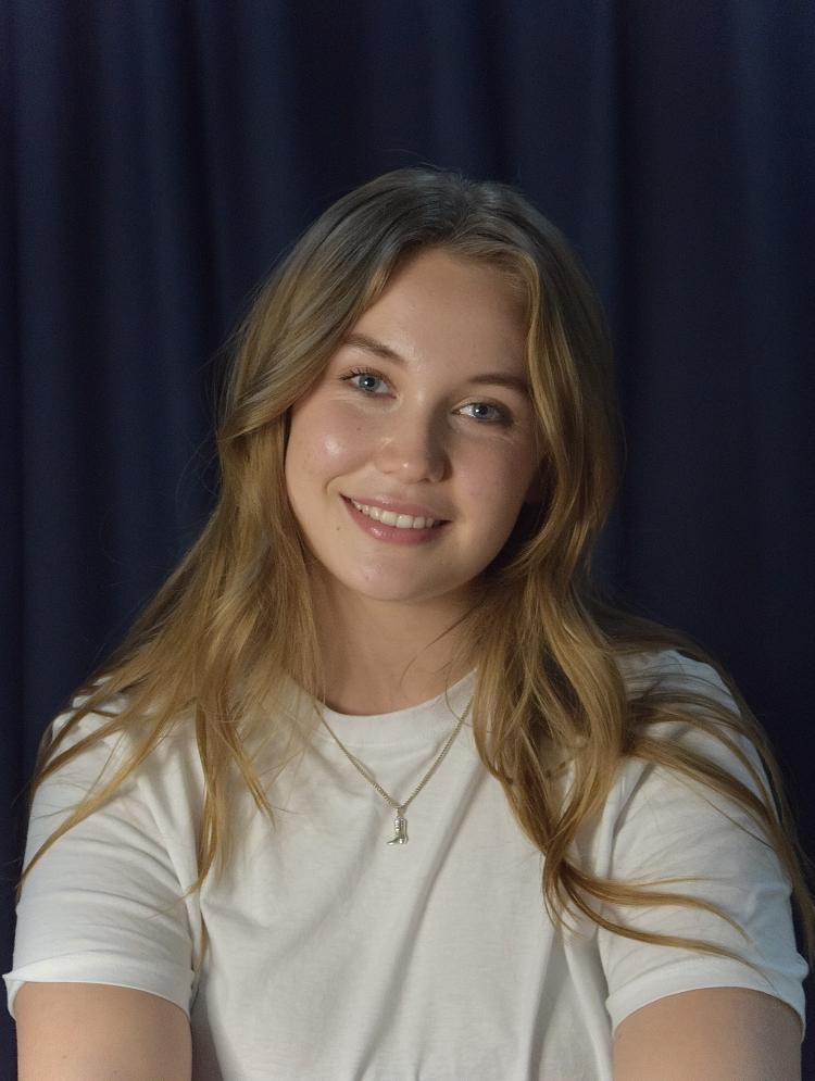 Photo of Izzy Jeffrey