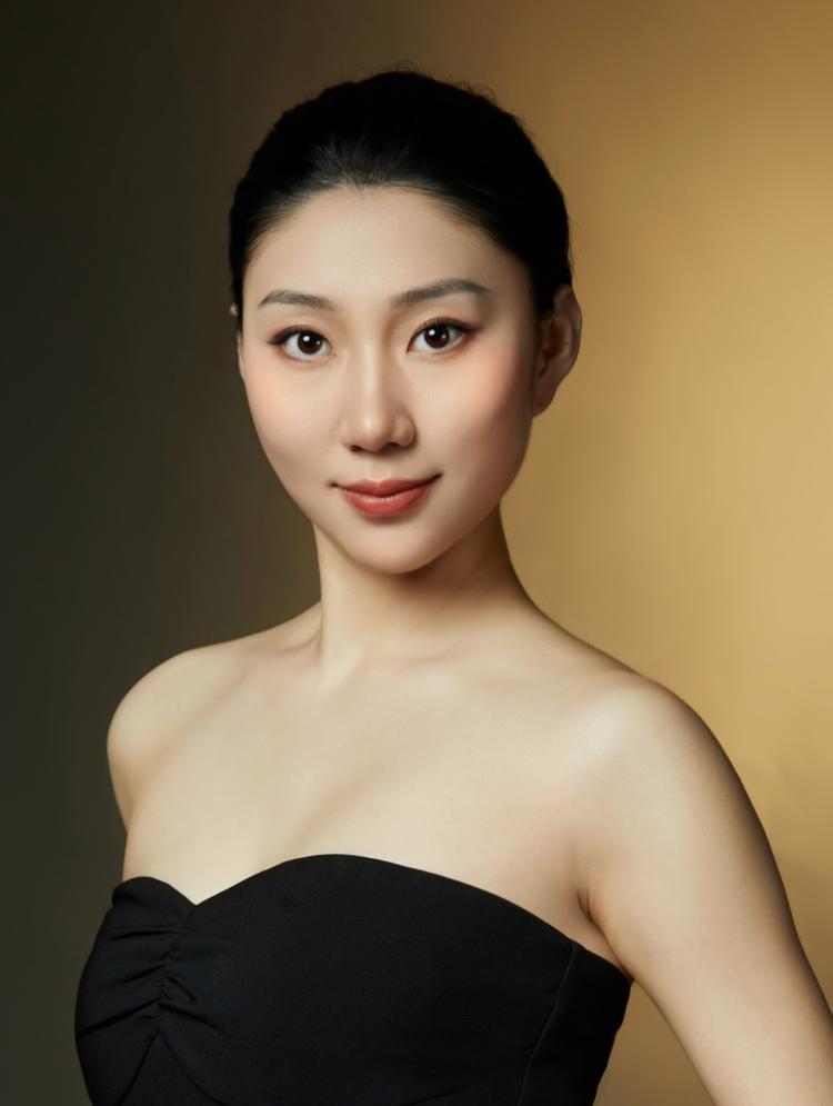Photo of Yitong Hou
