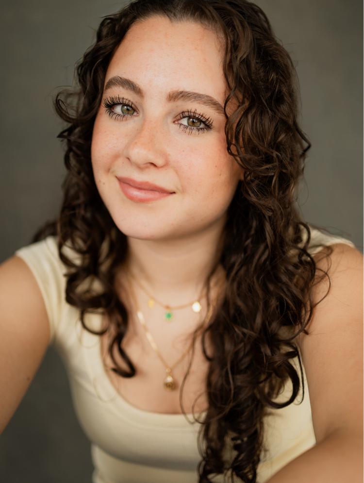 Photo of Holly Curpen