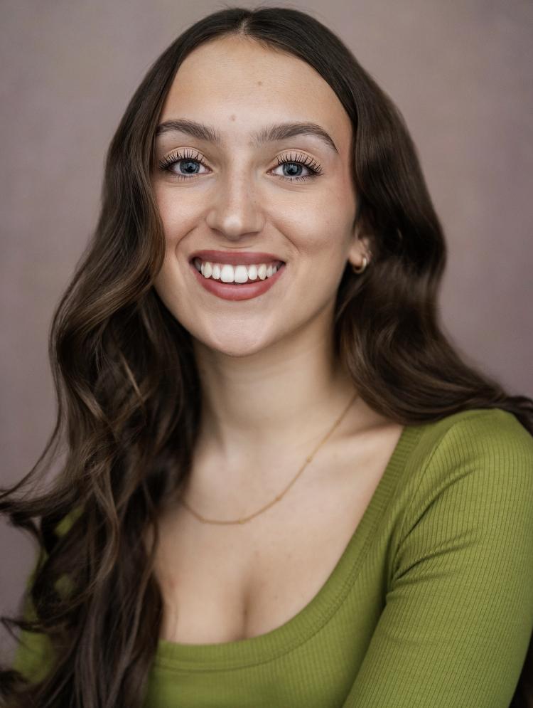 Photo of Leah-Jade Davies